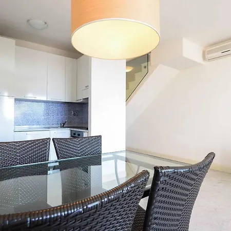 Luxury Dei Marmi Apartment